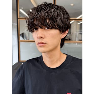 韓国風ツイスパ×マッシュウルフ清潔感無造作束感スタイル