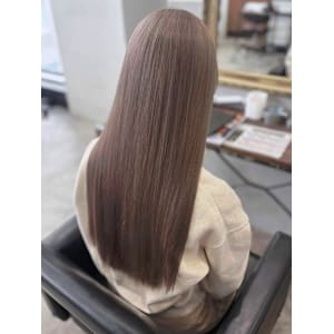 ミルクティーベージュカラー ブリーチカラー 艶髪 ストレート