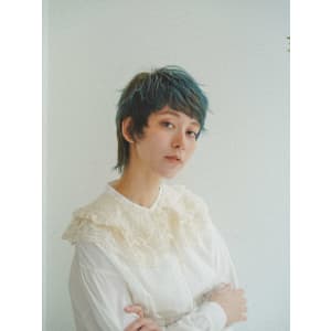 ショート/オン眉/ブルー/青髪