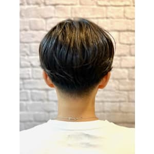 センターパートスタイル - 銀座マツナガ 新宿野村ビル店【ギンザマツナガ シンジュクノムラビルテン】掲載中