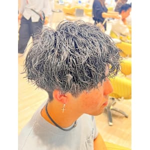 ツイストスパイラル×マッシュショート