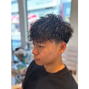 短髪波巻きパーマ【平塚・秦野・二宮・小田原・茅ヶ崎】