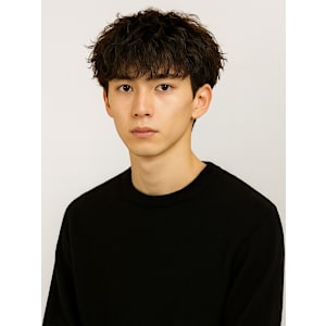 ツイストスパイラルパーマ 束感 眉毛カット マッシュパーマ