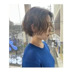 ハンサムショート/前髪なしショート×抜け感フェザーパーマ