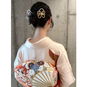 着物 ヘアセット お団子 シニヨンヘア アレンジ 和装ヘア