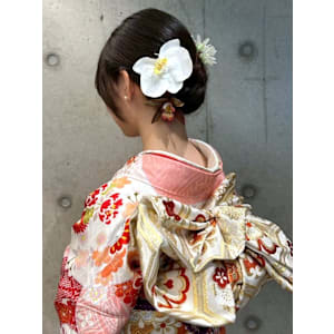 着物 ヘアセット 低めお団子 アップスタイル 和装 胡蝶蘭