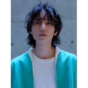 メンズミディアム ウルフ 黒髪 メンズパーマ 10代 20代