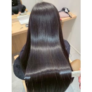 ヘアメディカルサロン新宿×スタイル