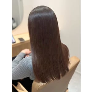 ヘアメディカルサロン新宿×スタイル