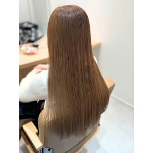 ヘアメディカルサロン新宿×スタイル
