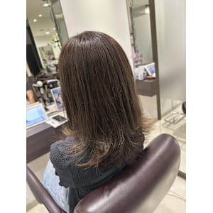 ブリーチなしオリーブベージュ