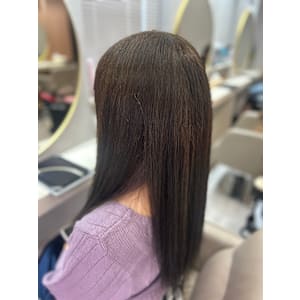 落ち着いたサラサラ縮毛矯正♪