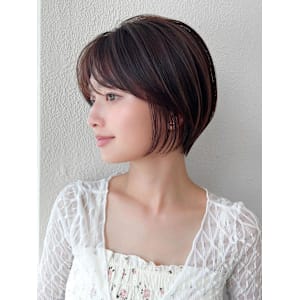 30代40代に人気の大人かわいい前髪ありのくびれショート