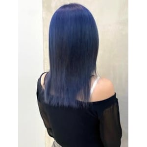 【深みのあるネイビーブルー】ハイトーン ブリーチ