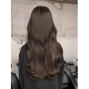 ブリーチなしオリーブベージュロング巻き髪艶髪