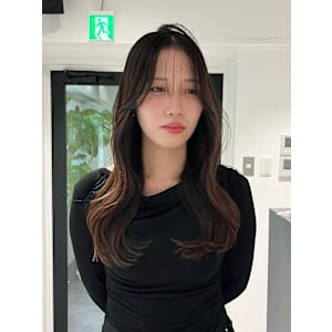 2wayバングくびれヘアレイヤーカットナチュラルブラウン