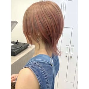 【ショートウルフ】ハイトーン　ルーツカラー