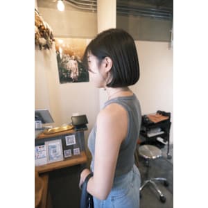 丸みボブ透明感カラー