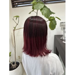 バレイヤージュ風赤カラー