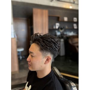 王道のフェザーショート - @110 BARBER SHOP CONTINENTAL【ワンワンオー バーバー ショップ コンチネンタル】掲載中