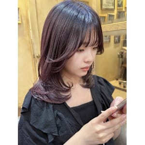 ミディアムレイヤーカット/バーガンディ/シャギーカット