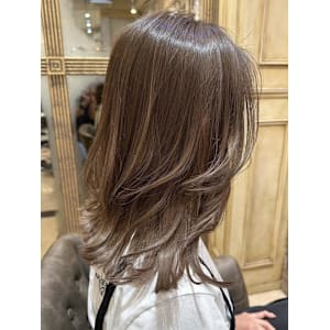 ミディアムレイヤーカット/チョコレートブラウン
