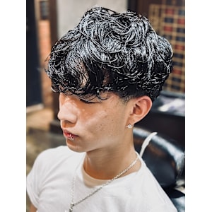 緩めスペインカール - ヒロ銀座ヘアーサロン 新橋 銀座口店【ヒロギンザヘアーサロンシンバシギンザグチテン】掲載中