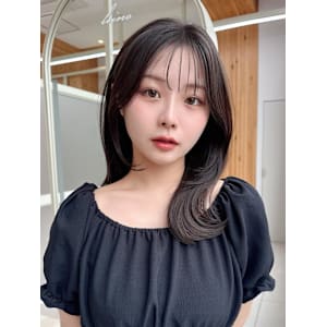 暗髪でも出せるこなれ感！フェイスレイヤー×くびれヘア