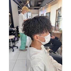 ツイストスパイラルパーマ　縦落ちパーマ　縦落ちツイスト