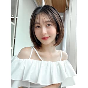 暗髪で大人可愛く！後れ毛がかわいいギリギリ結べるくびれボブ