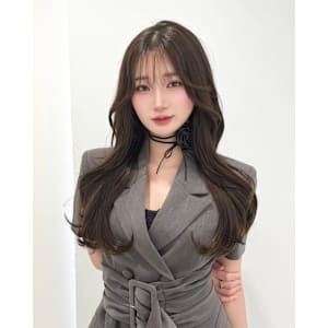 韓国風レイヤーカット【銀座駅/学割U24/前髪カット】