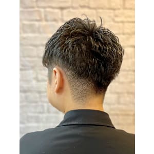 アップバングショート