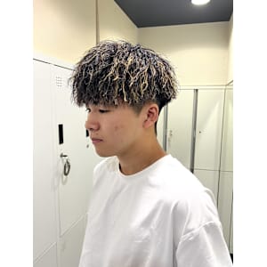 【平山明樹】縦落ちスパイラルパーマ