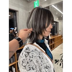 デザインカラー/ウルフカット/グレー/スカンクヘア