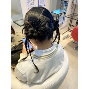 お団子ツイン/三つ編みアレンジ/アイドル風アレンジ