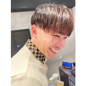 メンズ２ブロラウンドマッシュ