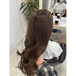 ブラウンカラー