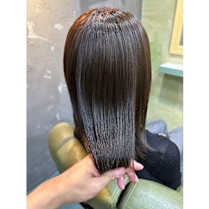 秋カラー　オリーブカラー