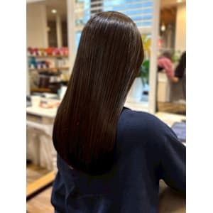 オリーブグレージュカラー 透明感カラー 髪質改善 ストレート