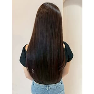 ブラウンベージュカラー レイヤーカット 艶髪 髪質改善 - Reginavita 栄店【レジナヴィータ サカエテン】掲載中