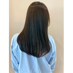 顔周りカット グレージュカラー 透明感カラー ストレート - Reginavita 栄店【レジナヴィータ サカエテン】掲載中