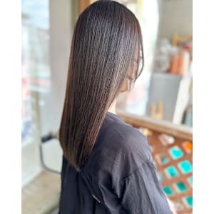 カット&カラー専門店 miret×スタイル