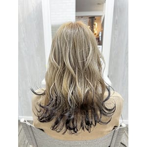 カット&カラー専門店 miret×スタイル