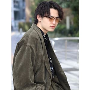 ツイストスパイラル　ウルフパーマ　センターパート