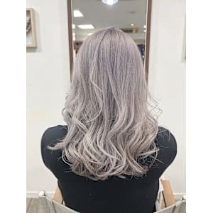 ulQua 浦和美園店×スタイル