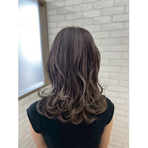 Frames hair＆relax 西川口店×スタイル