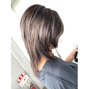 シルバーベージュ/細目ハイライト/グレージュ - Aco【アコ】掲載中