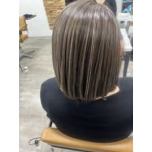 白髪ぼかしハイライト/イルミナカラーブリーチ30代40代50 - prize Iris 池袋【プライズ アイリス】池袋駅東口店【プライズアイリス イケブクロ イケブクロヒガシグチテン】掲載中