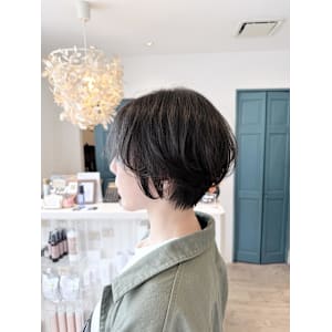 柔らかい質感の耳かけショートボブ - ito. little hair garden【イト リトル ヘア ガーデン】掲載中
