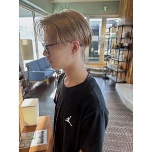 ワンブリーチ、ホワイトベージュ - hair lounge ungu【ヘアーラウンジアングゥ】掲載中